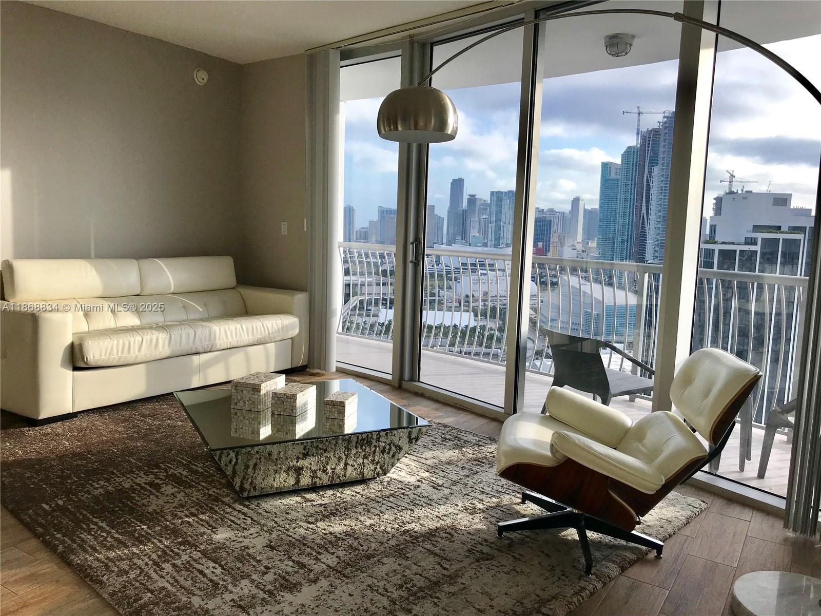 1750 N Bayshore Dr 3014