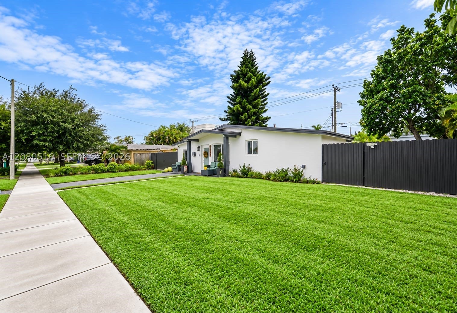 9900 SW 87th St