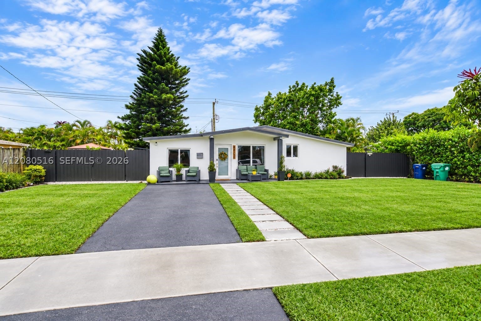 9900 SW 87th St