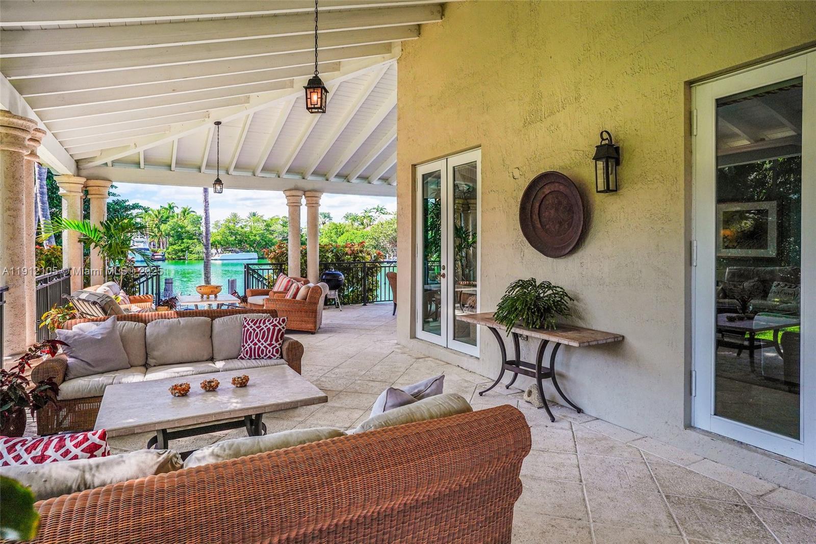 HURRICANE COVE - Residential