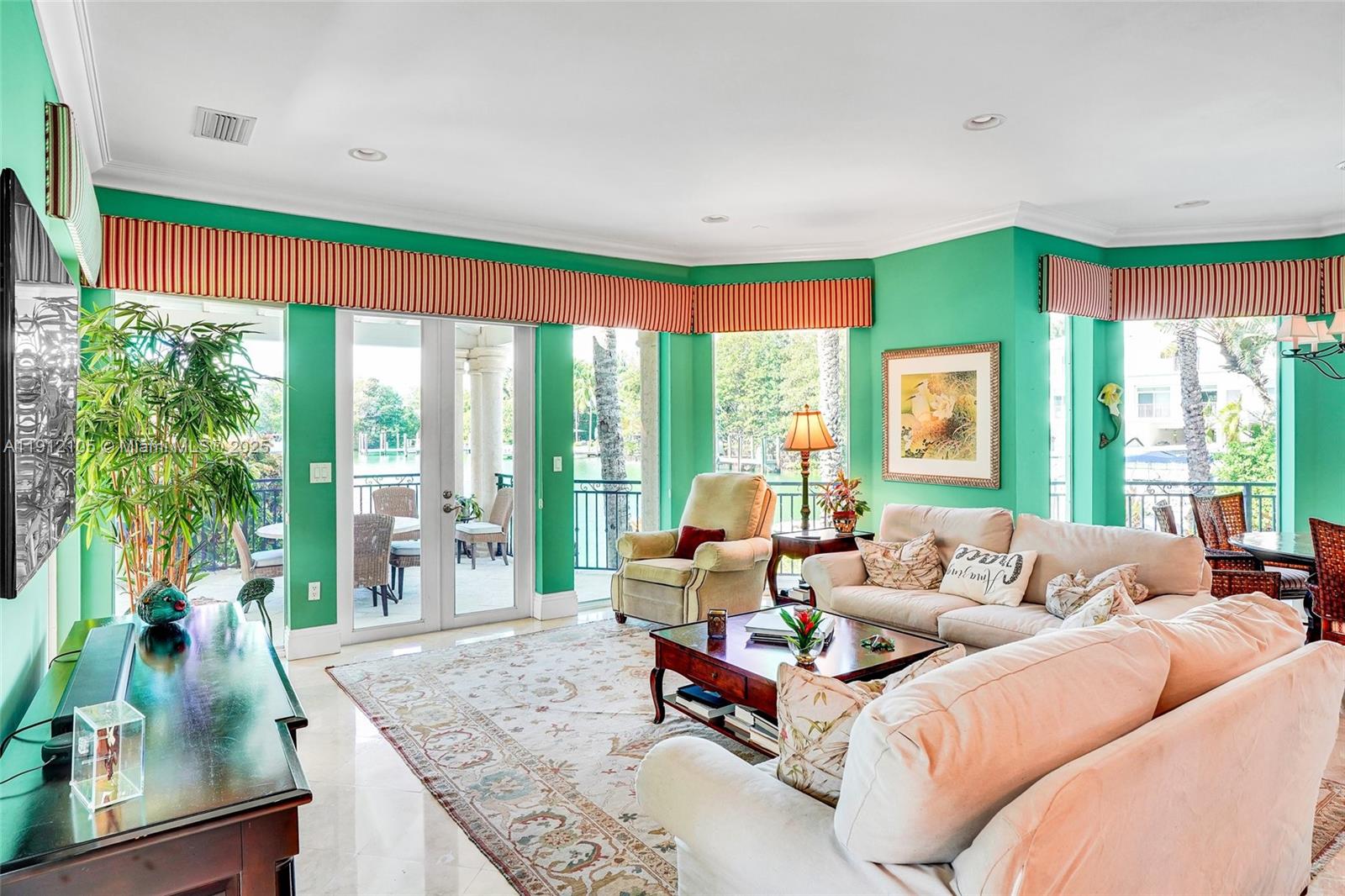 HURRICANE COVE - Residential