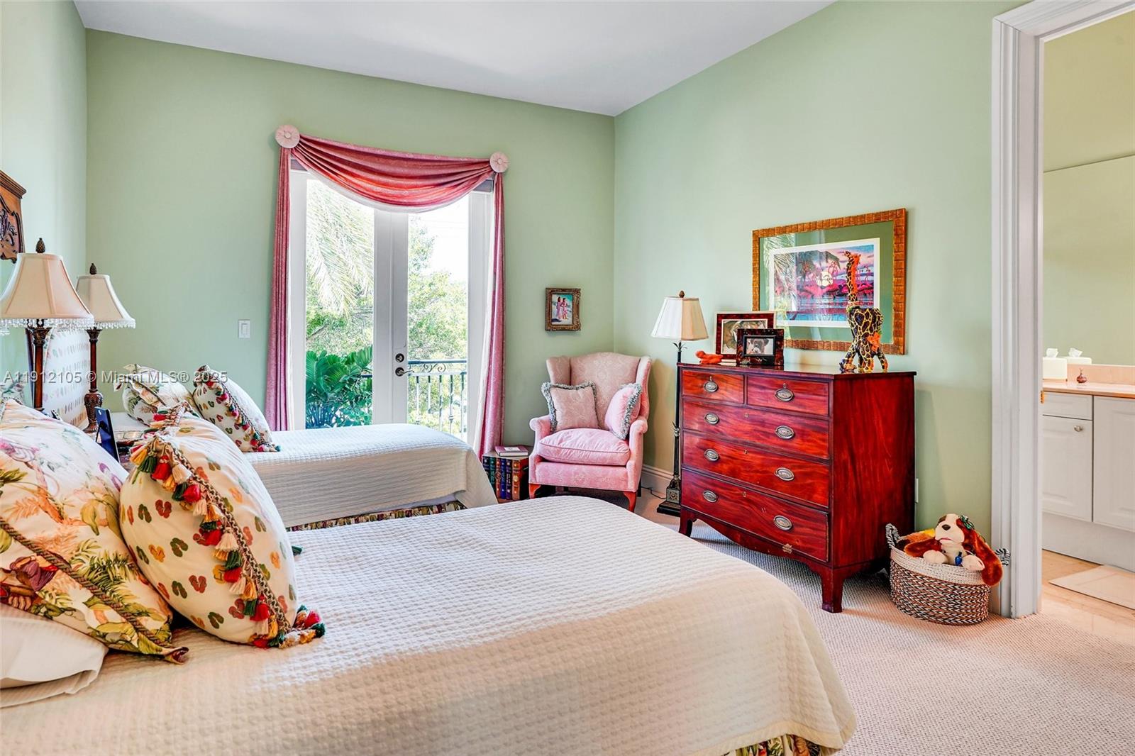 HURRICANE COVE - Residential