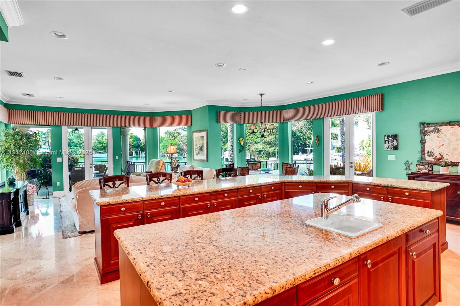 HURRICANE COVE - Residential