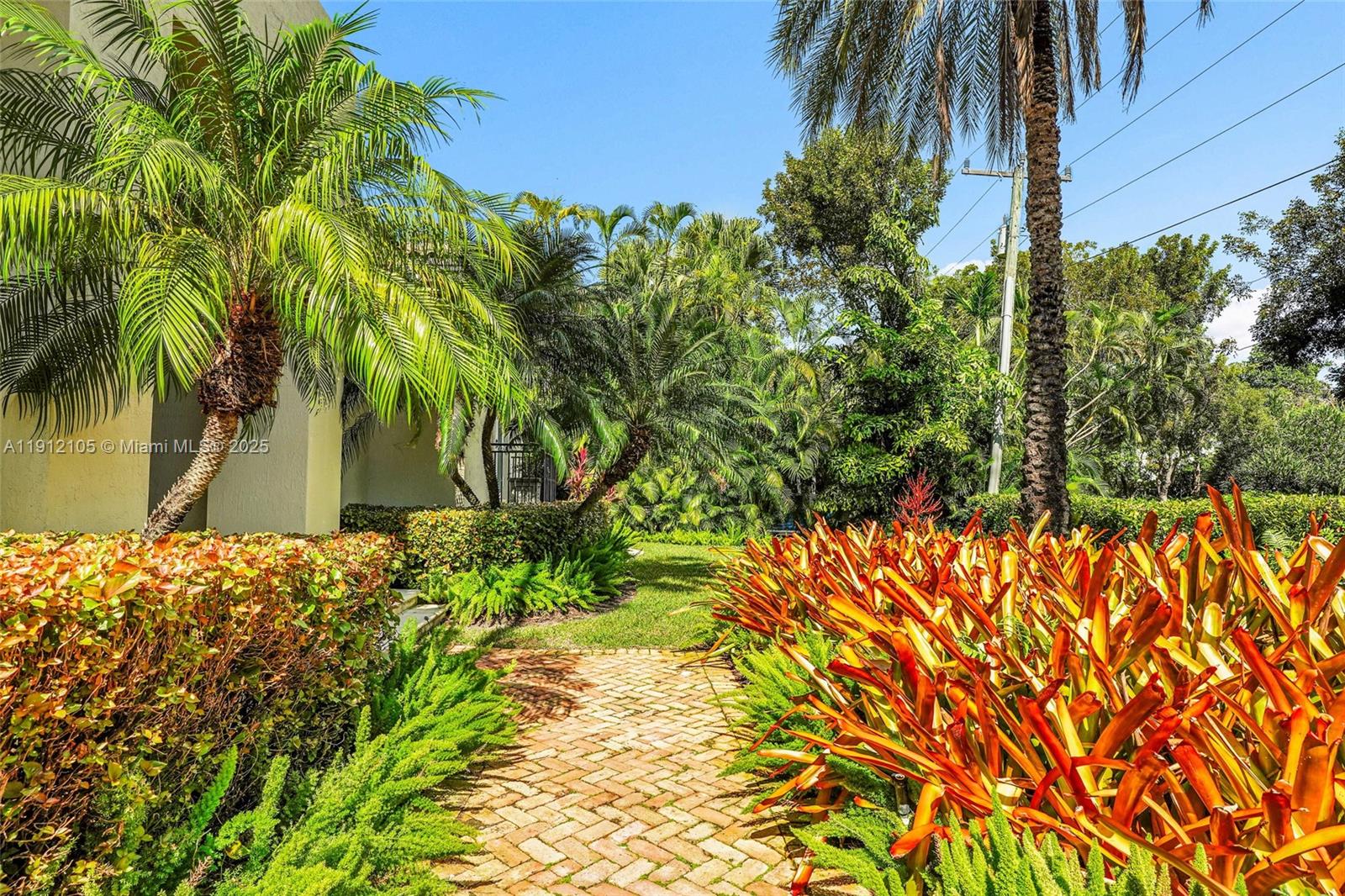 HURRICANE COVE - Residential