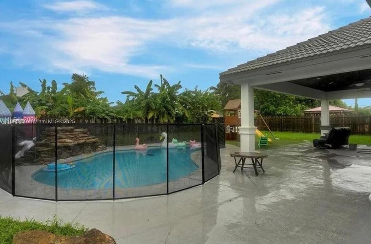 KRISTINA ESTATES 1ST ADDN - Residential Lease