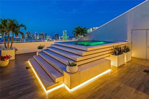 88 SW 7th St 4203 Miami FL 33130