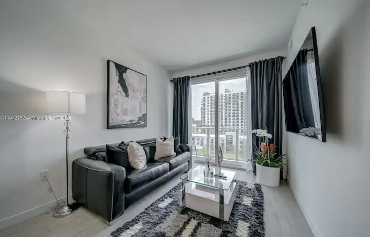 26 EDGEWATER CONDO - Residential Lease