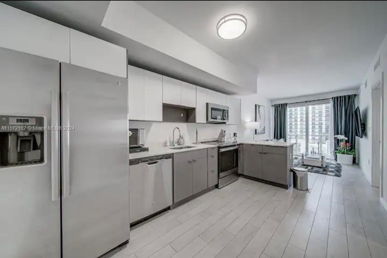 26 EDGEWATER CONDO - Residential Lease