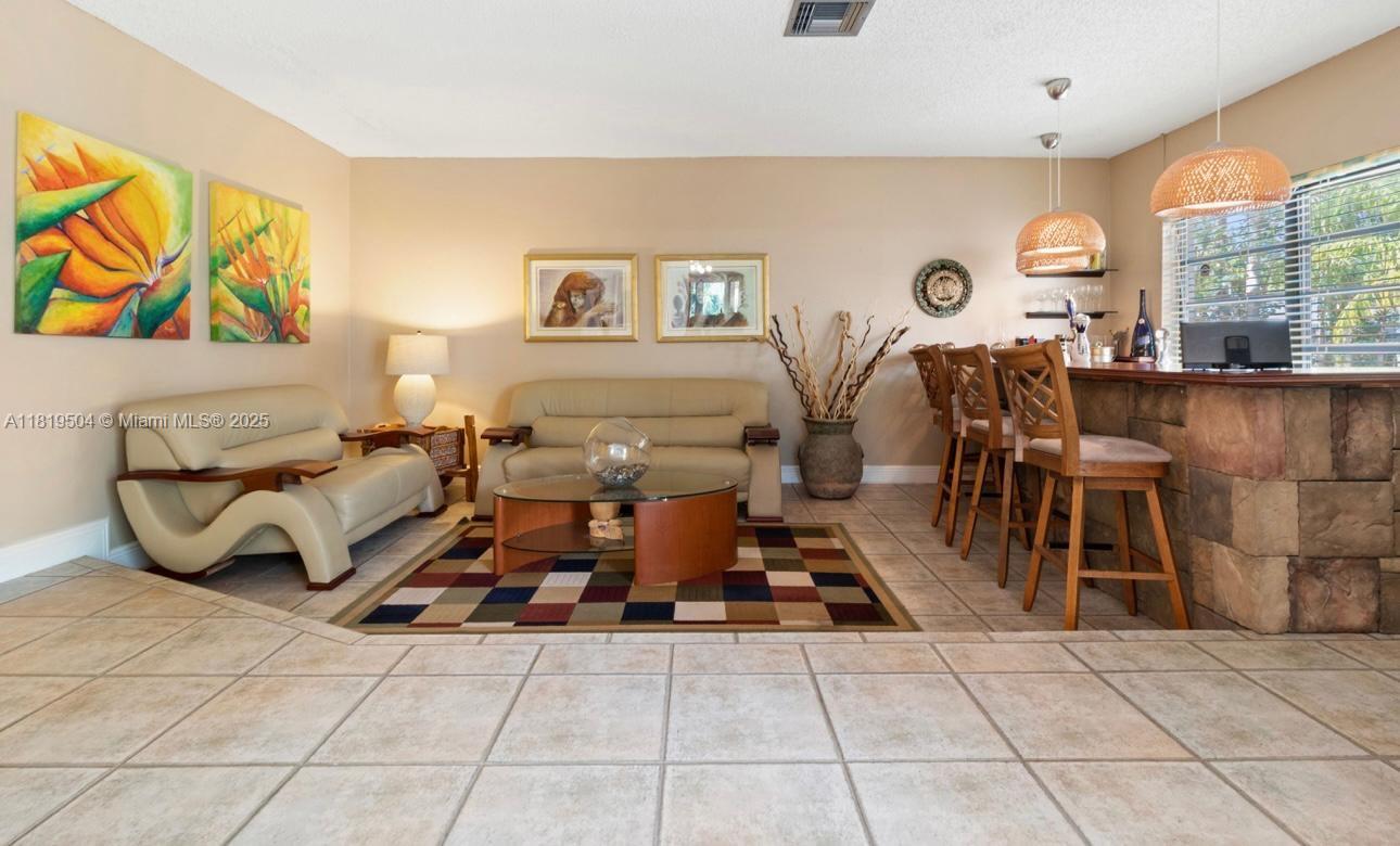 7211 SW 100th Ct
