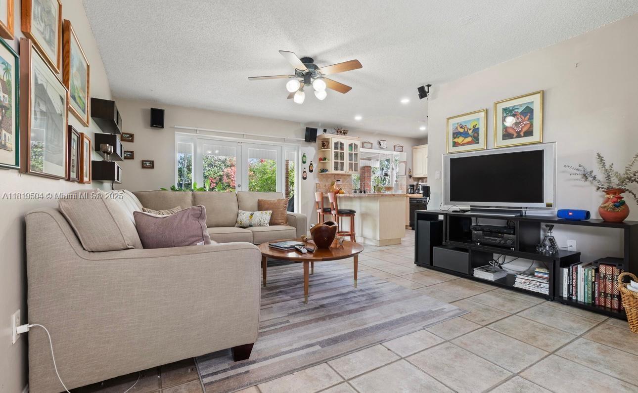 7211 SW 100th Ct