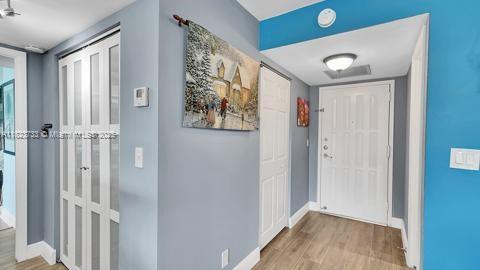 200 Leslie Dr 407