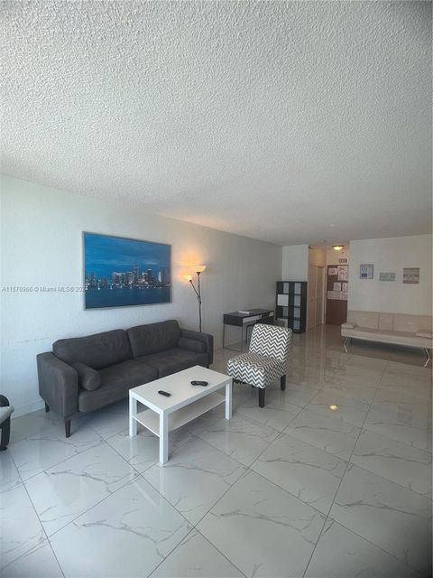 Condominium in Hollywood FL 3901 Ocean Dr Dr 14.jpg