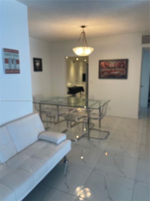 Condominium in Hollywood FL 3901 Ocean Dr Dr 9.jpg