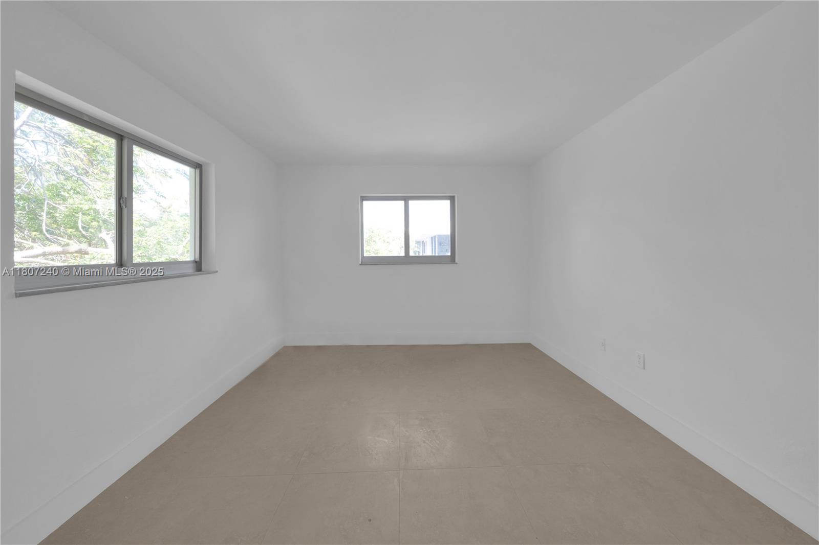 KEY BISCAYNE VI CONDO - Residential Lease