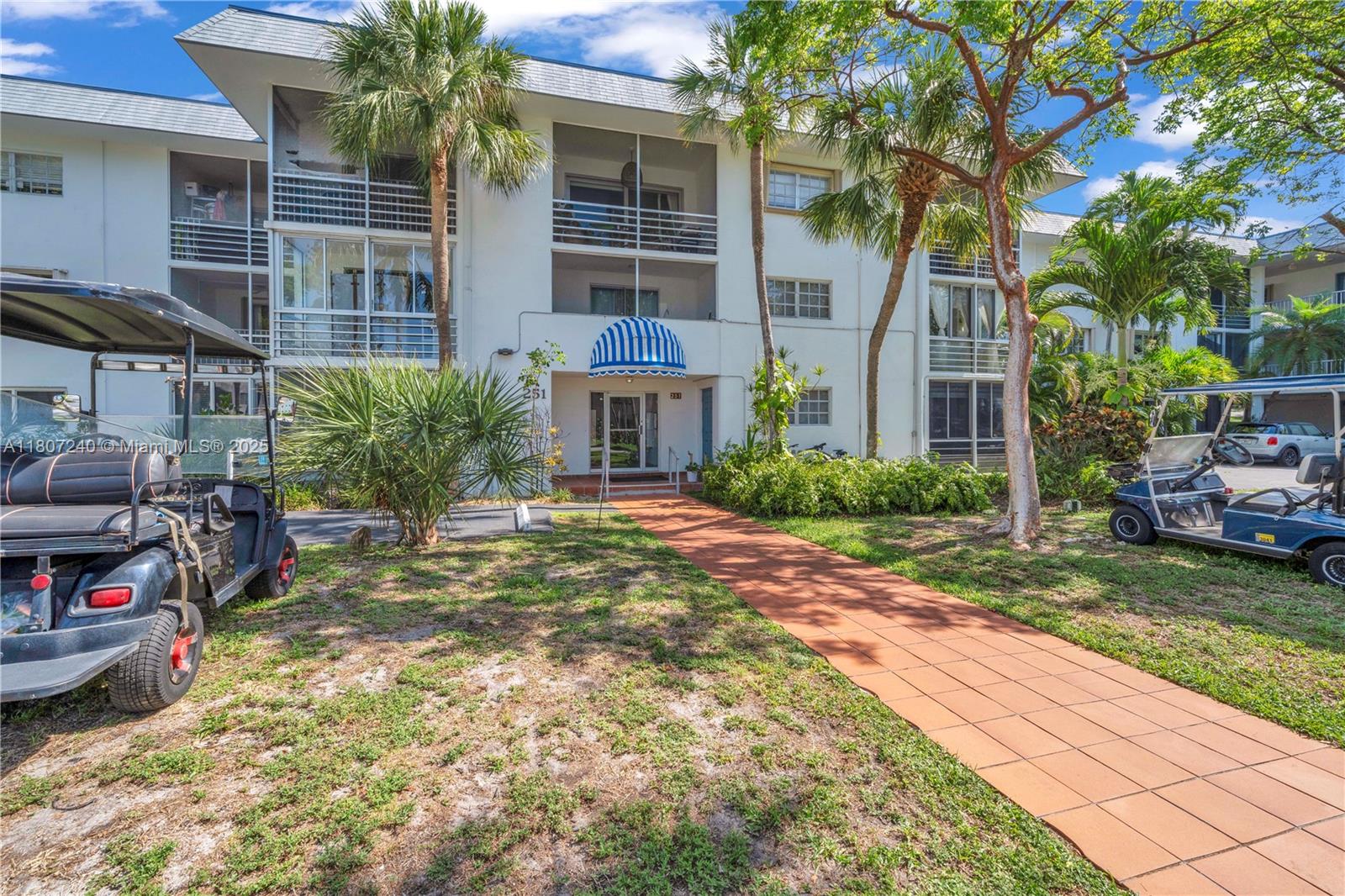 KEY BISCAYNE VI CONDO - Residential Lease