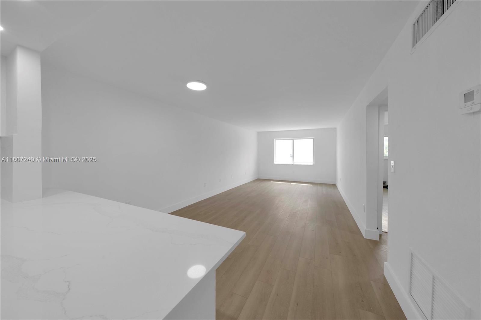KEY BISCAYNE VI CONDO - Residential Lease