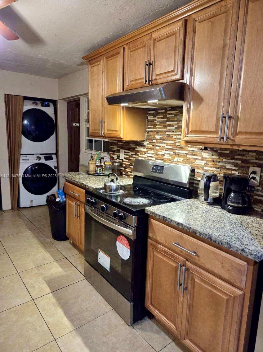 LAUDERDALE LAKES WEST GAT - Residential