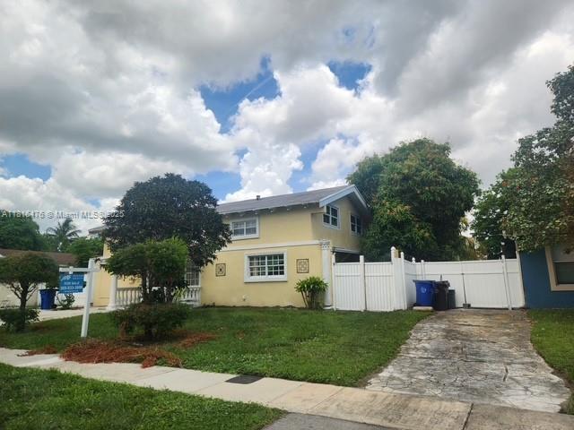 LAUDERDALE LAKES WEST GAT - Residential