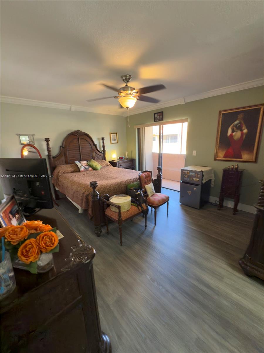 PEMBROKE LAKES SOUTH - Residential