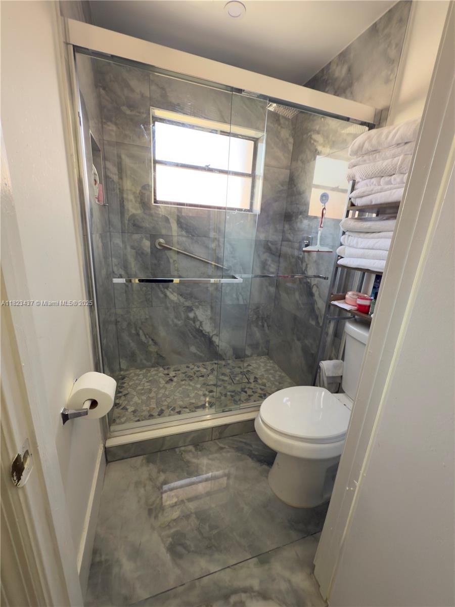 PEMBROKE LAKES SOUTH - Residential