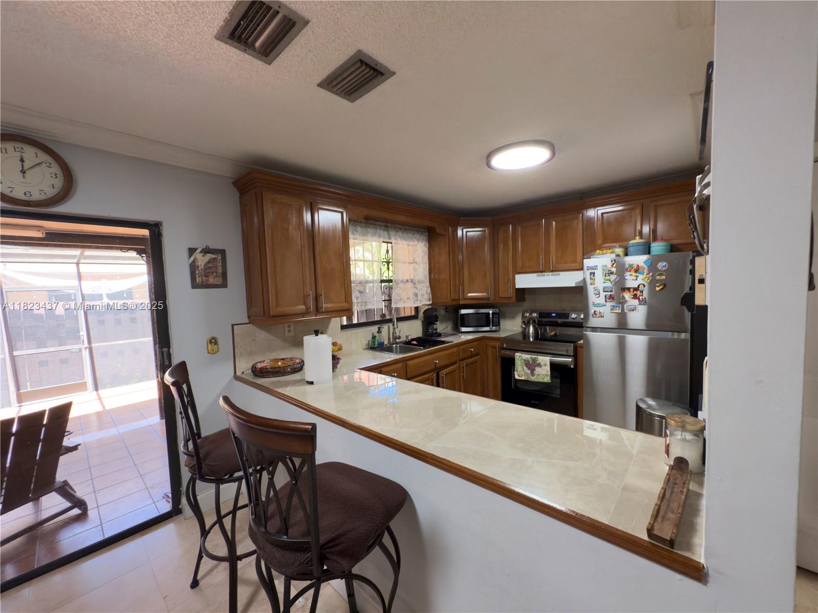 PEMBROKE LAKES SOUTH - Residential