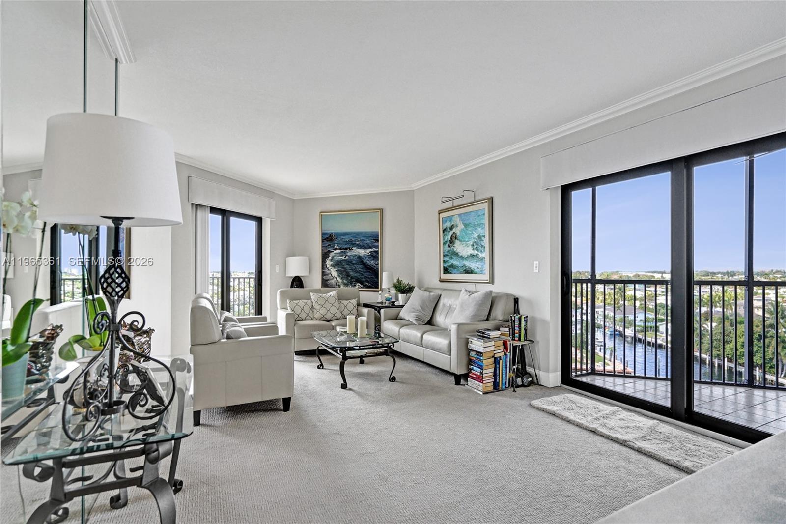 TRITON CONDO - Residential