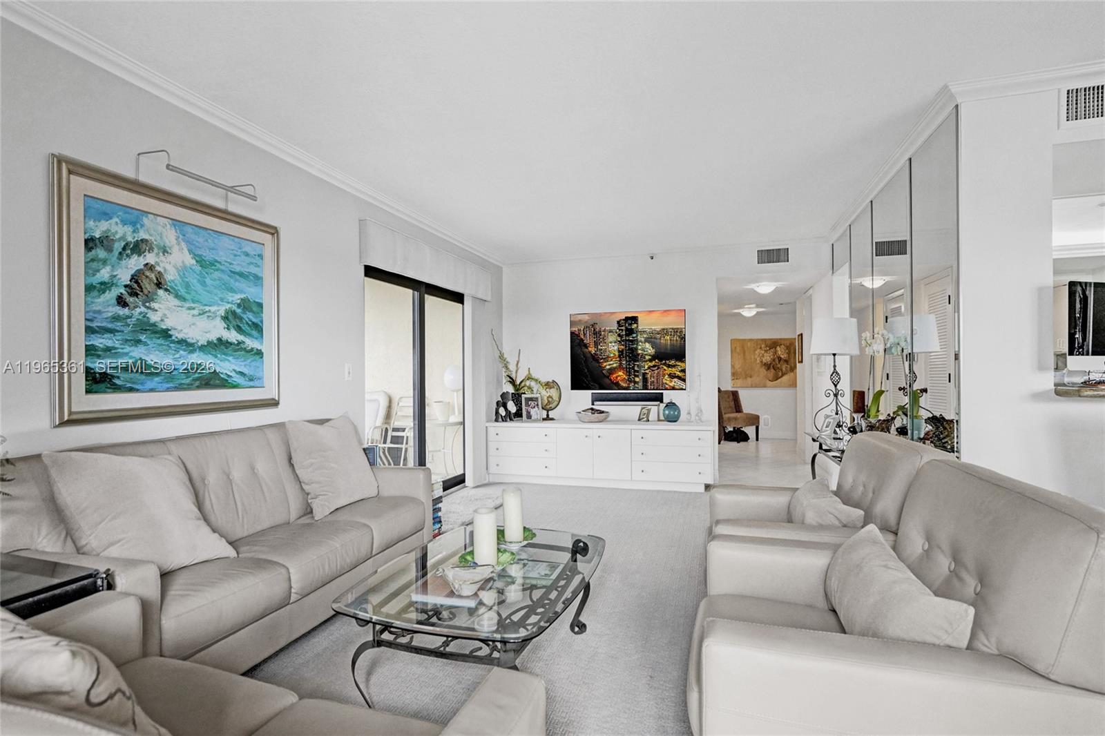 TRITON CONDO - Residential