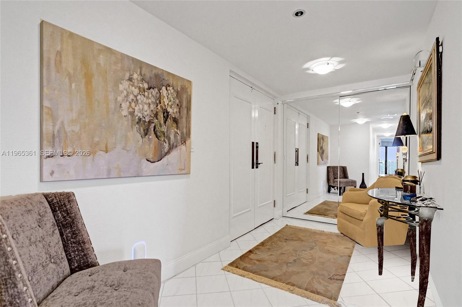 TRITON CONDO - Residential