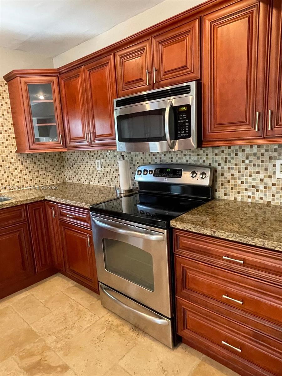 MIAMI SHORES SEC 6 - Residential