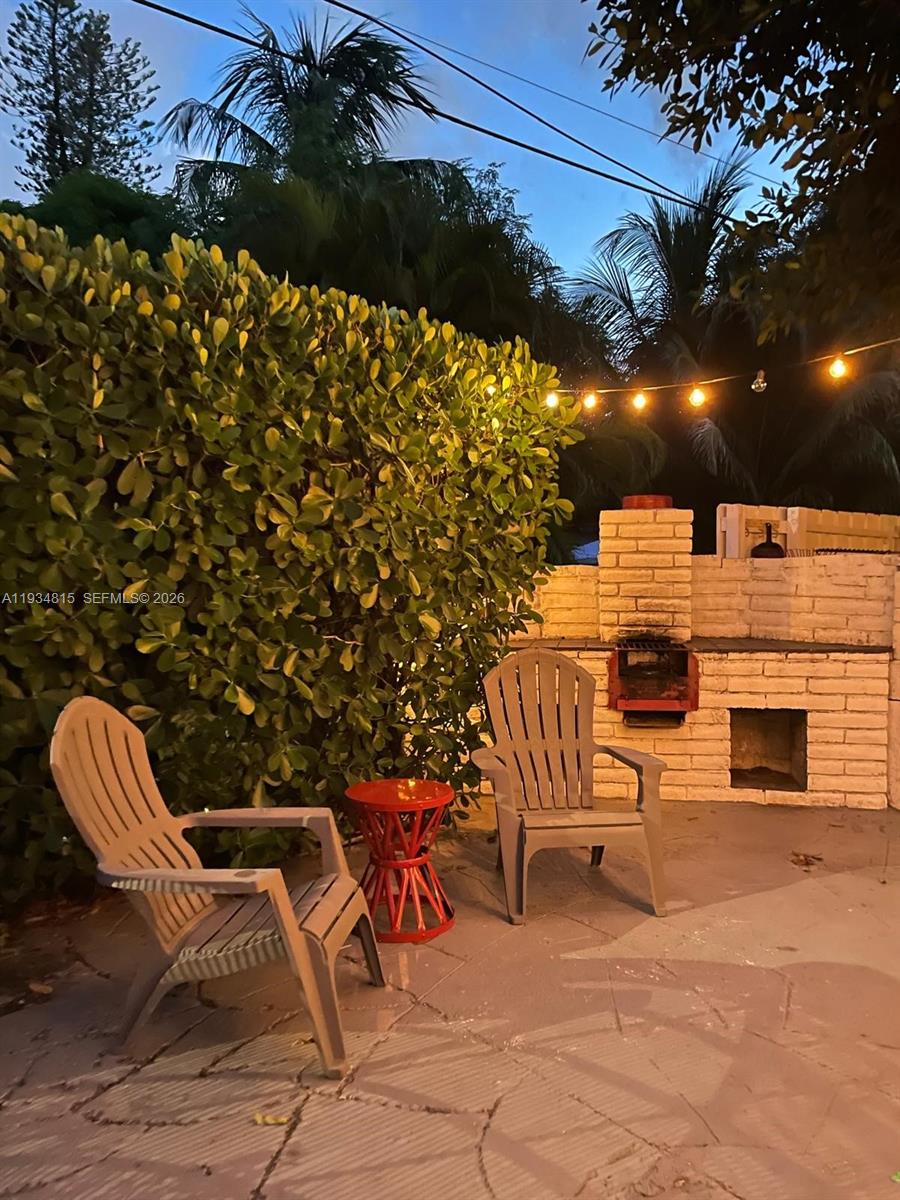MIAMI SHORES SEC 6 - Residential