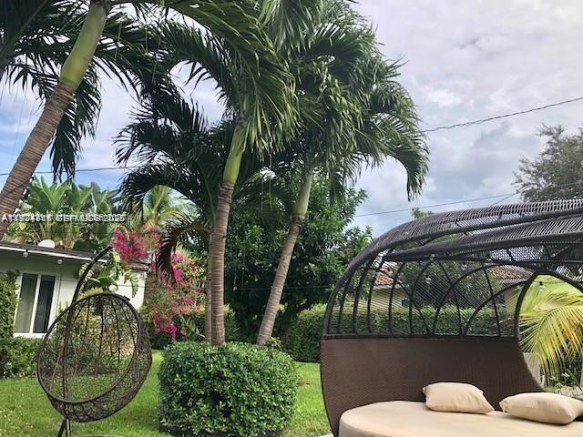 MIAMI SHORES SEC 6 - Residential