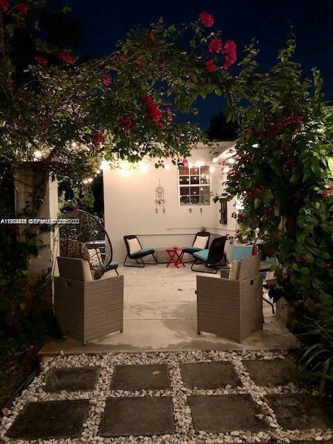 MIAMI SHORES SEC 6 - Residential