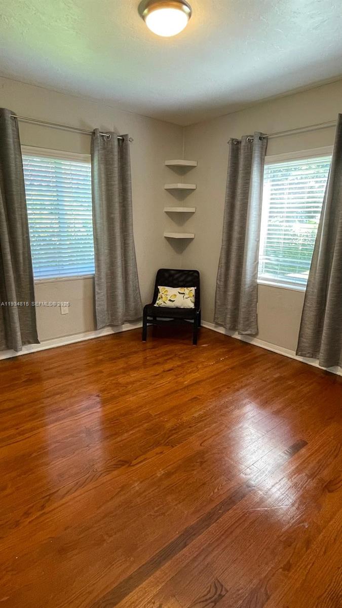 MIAMI SHORES SEC 6 - Residential