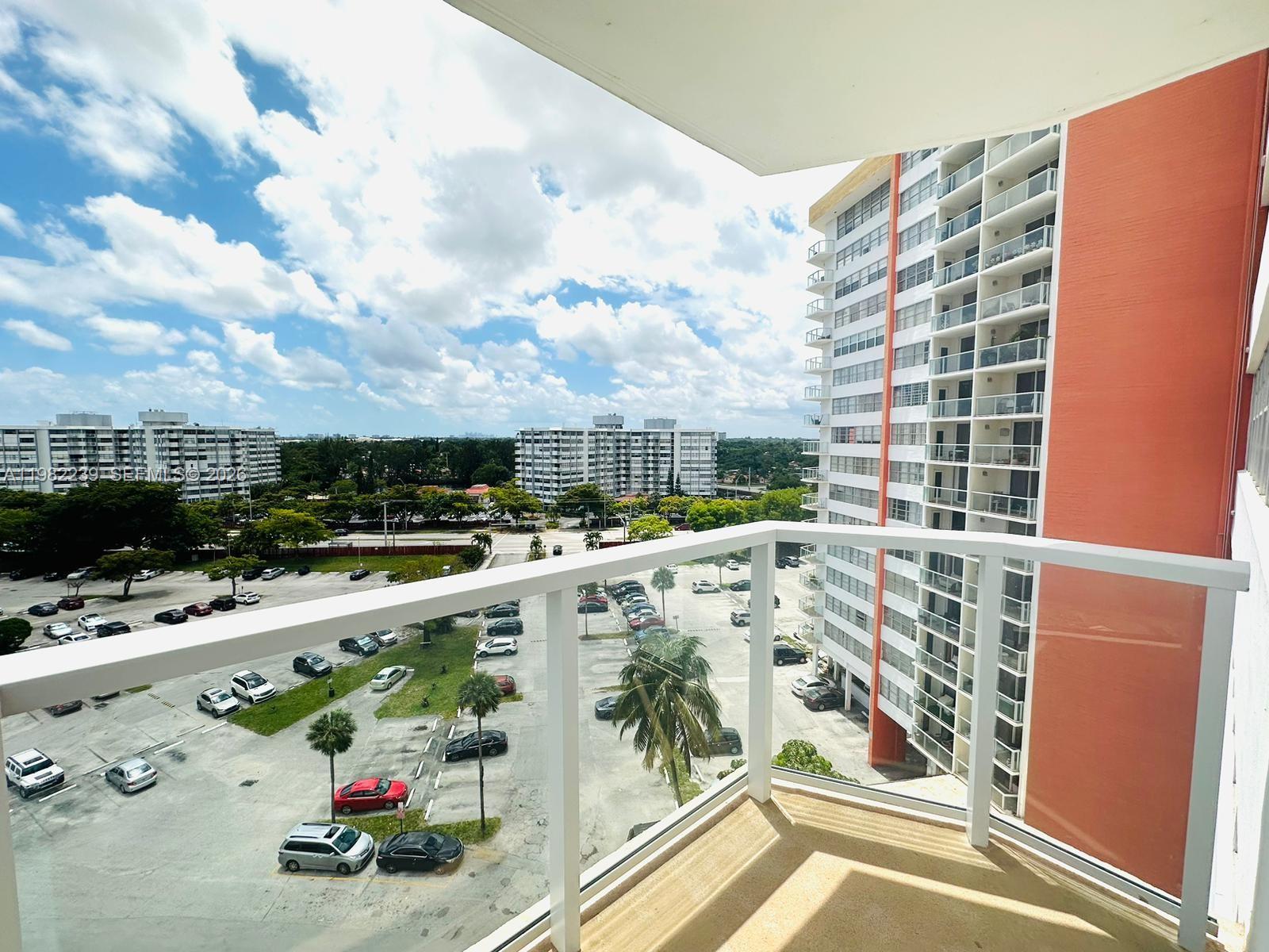 BUCKLEY TOWERS CONDO - EA - Residential