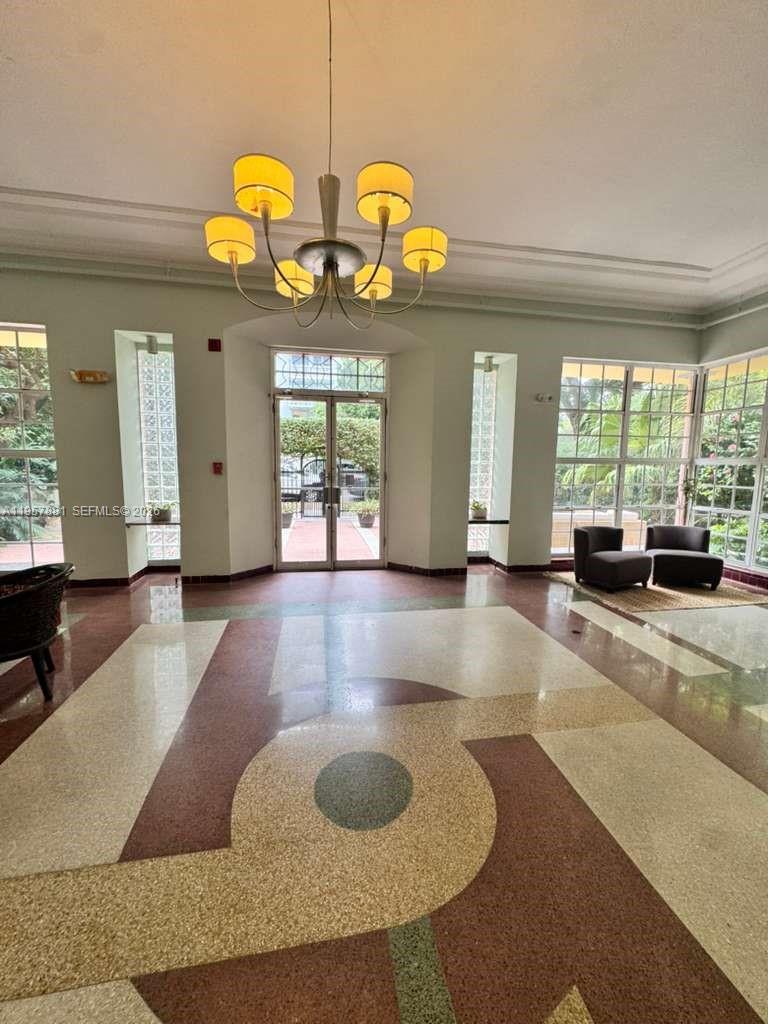 1051 Meridian Ave 1C