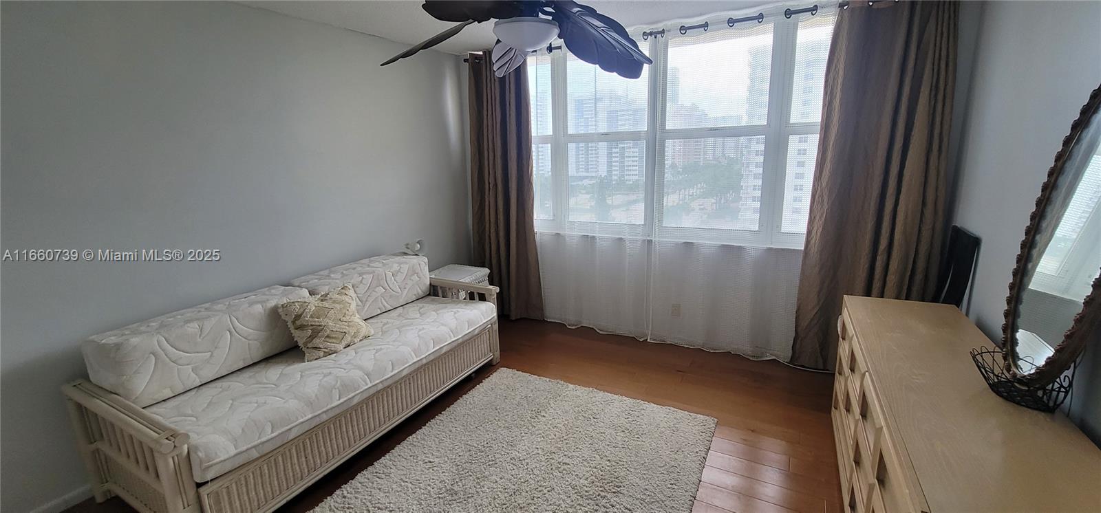 IMPERIAL TOWERS CONDO - Residential Lease