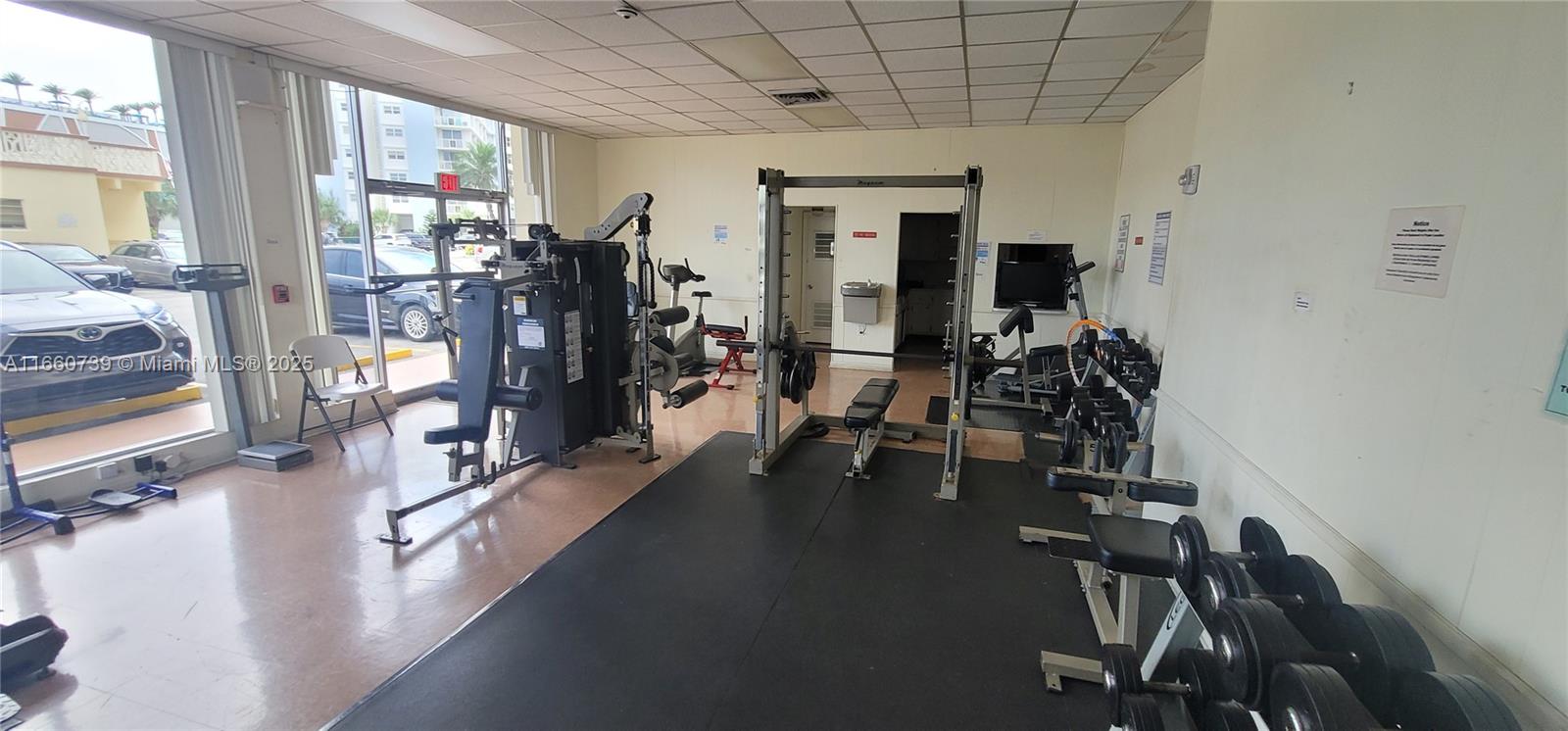 IMPERIAL TOWERS CONDO - Residential Lease