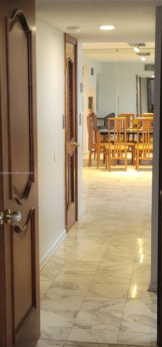 IMPERIAL TOWERS CONDO - Residential Lease