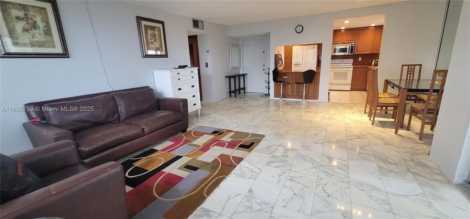 IMPERIAL TOWERS CONDO - Residential Lease