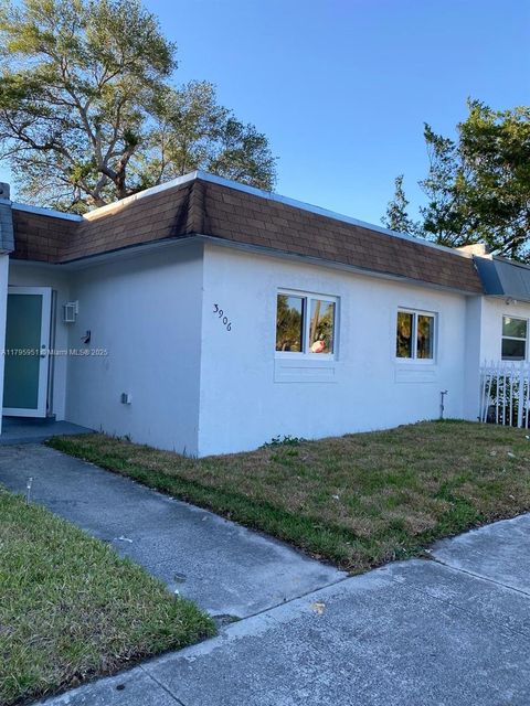 Photo of 3906 NW 207th St Rd #3906, Miami Gardens, FL 33055 (MLS # A11795951)