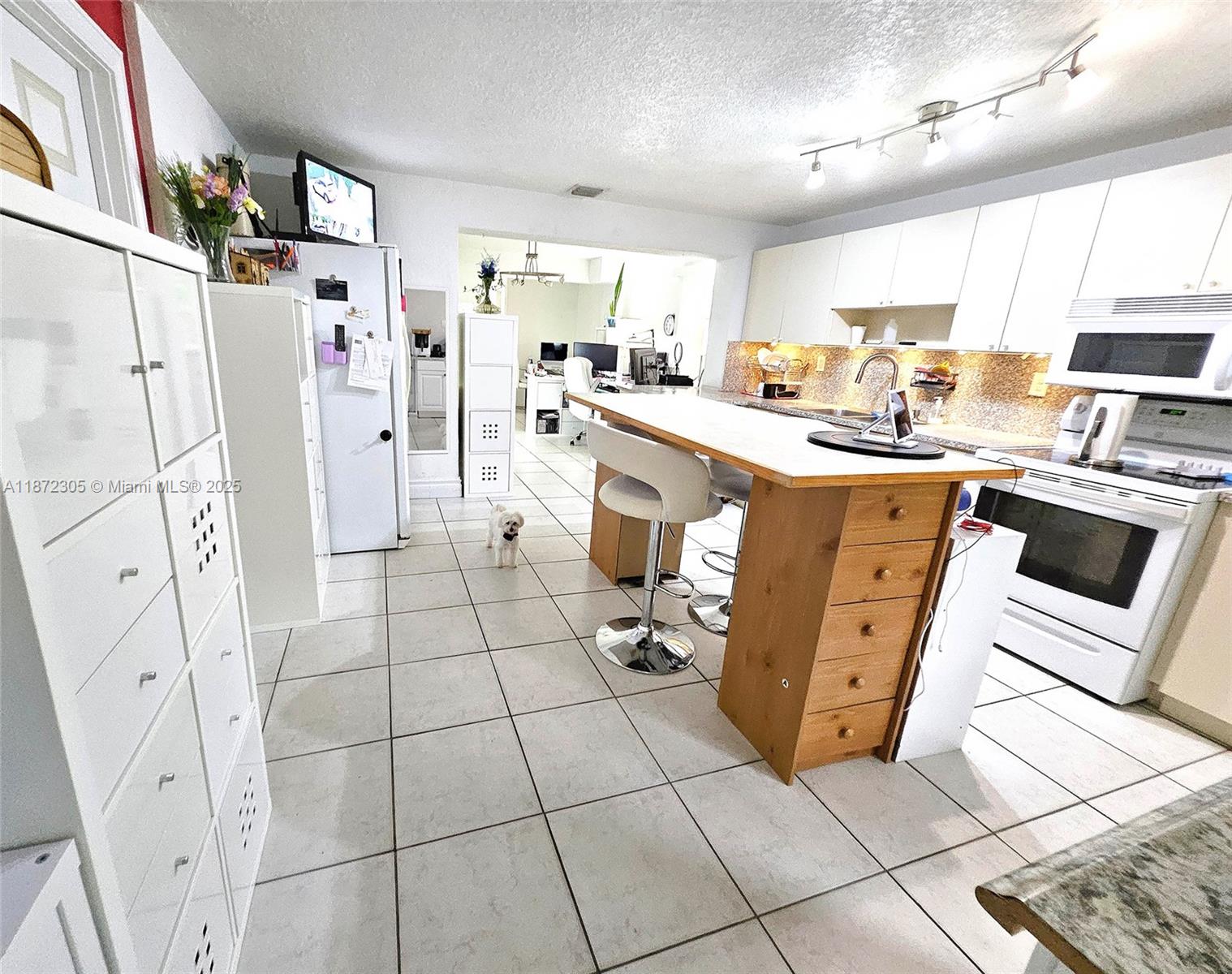 OVERBROOK SHORES - Residential