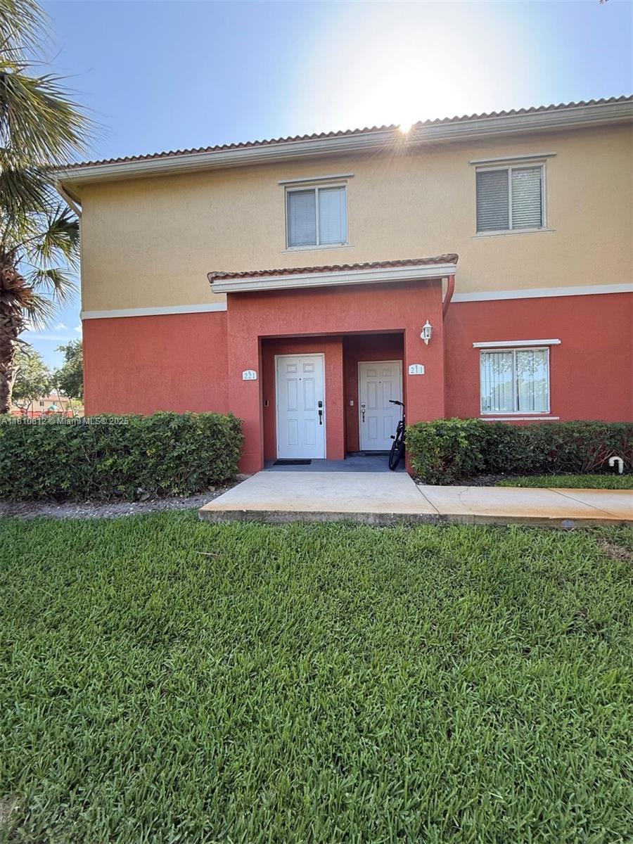 3340 Palomino Dr 211-2