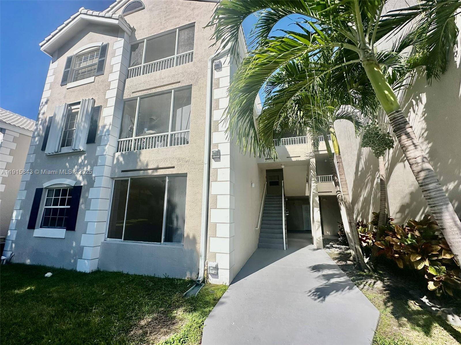 LAKEVIEW CLUB CONDO - Residential Lease