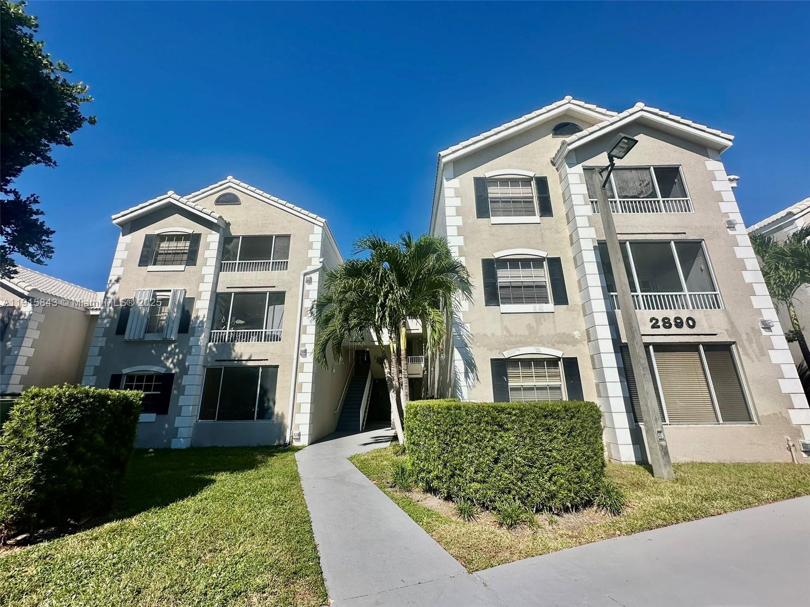 LAKEVIEW CLUB CONDO - Residential Lease