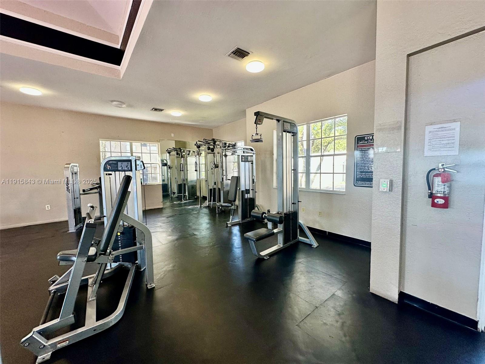 LAKEVIEW CLUB CONDO - Residential Lease