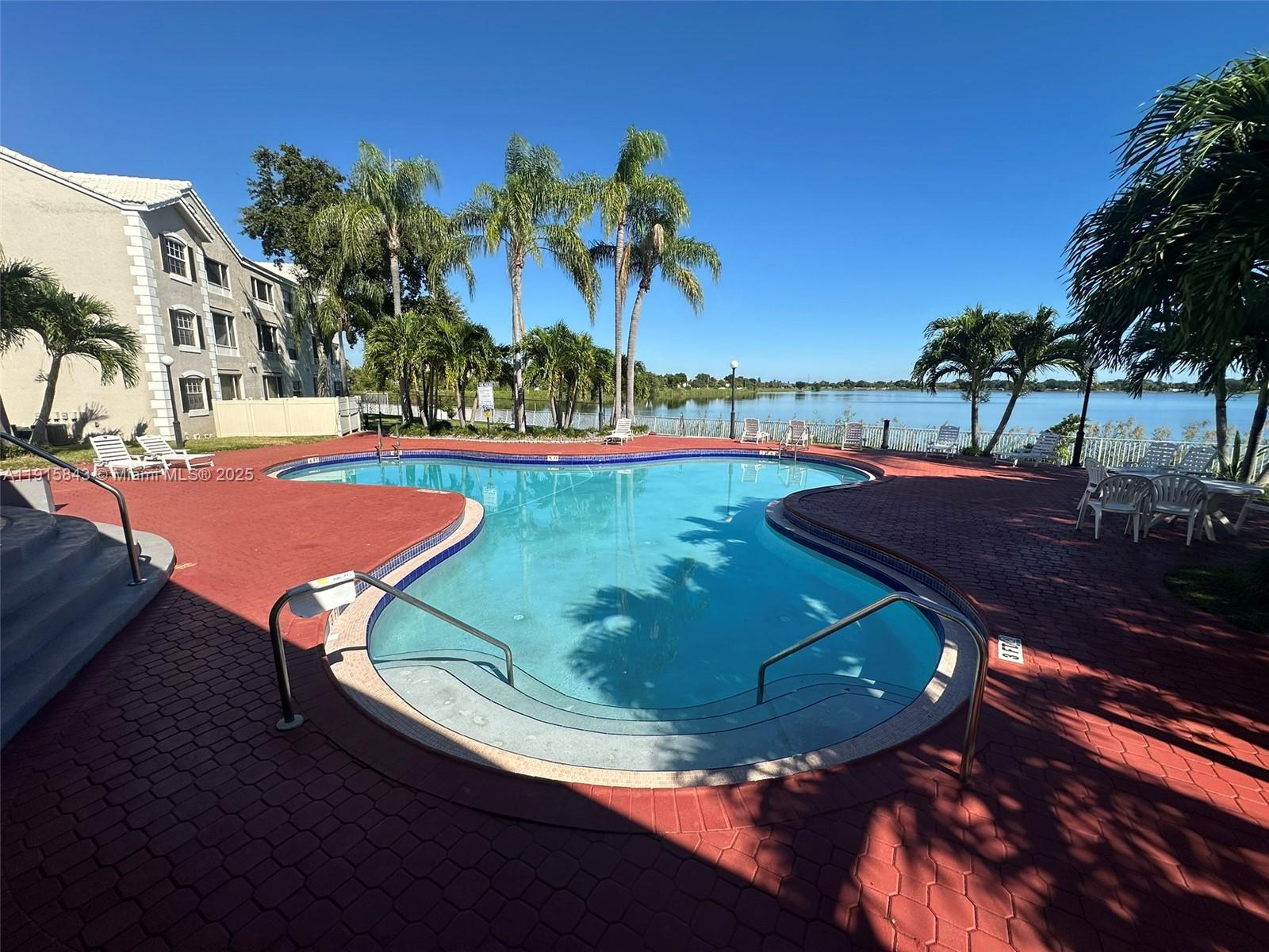 LAKEVIEW CLUB CONDO - Residential Lease