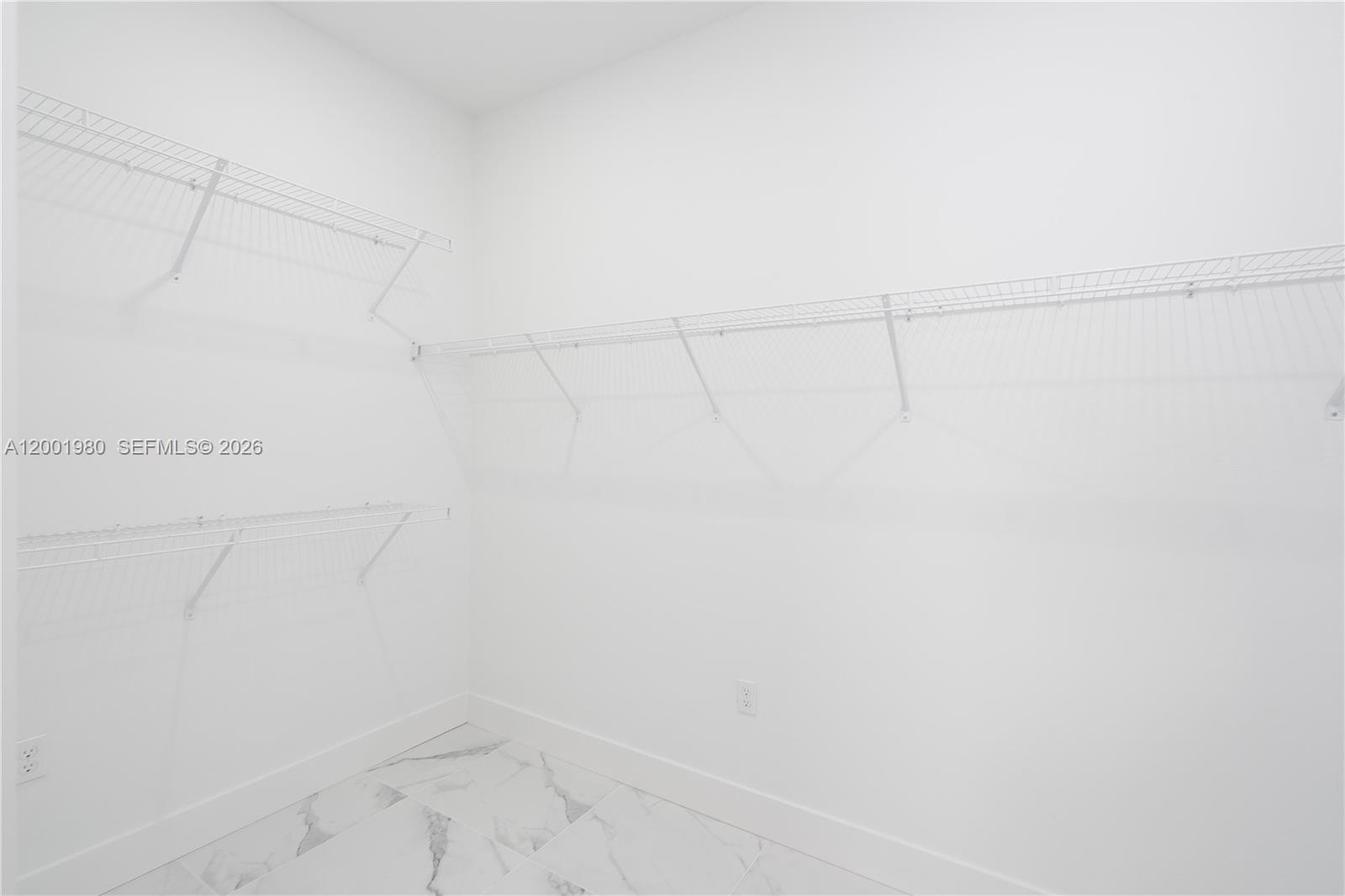 Mirror Lakes - Residential