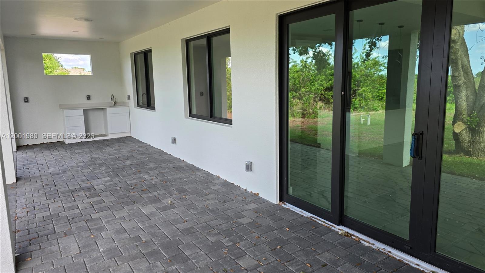 Mirror Lakes - Residential