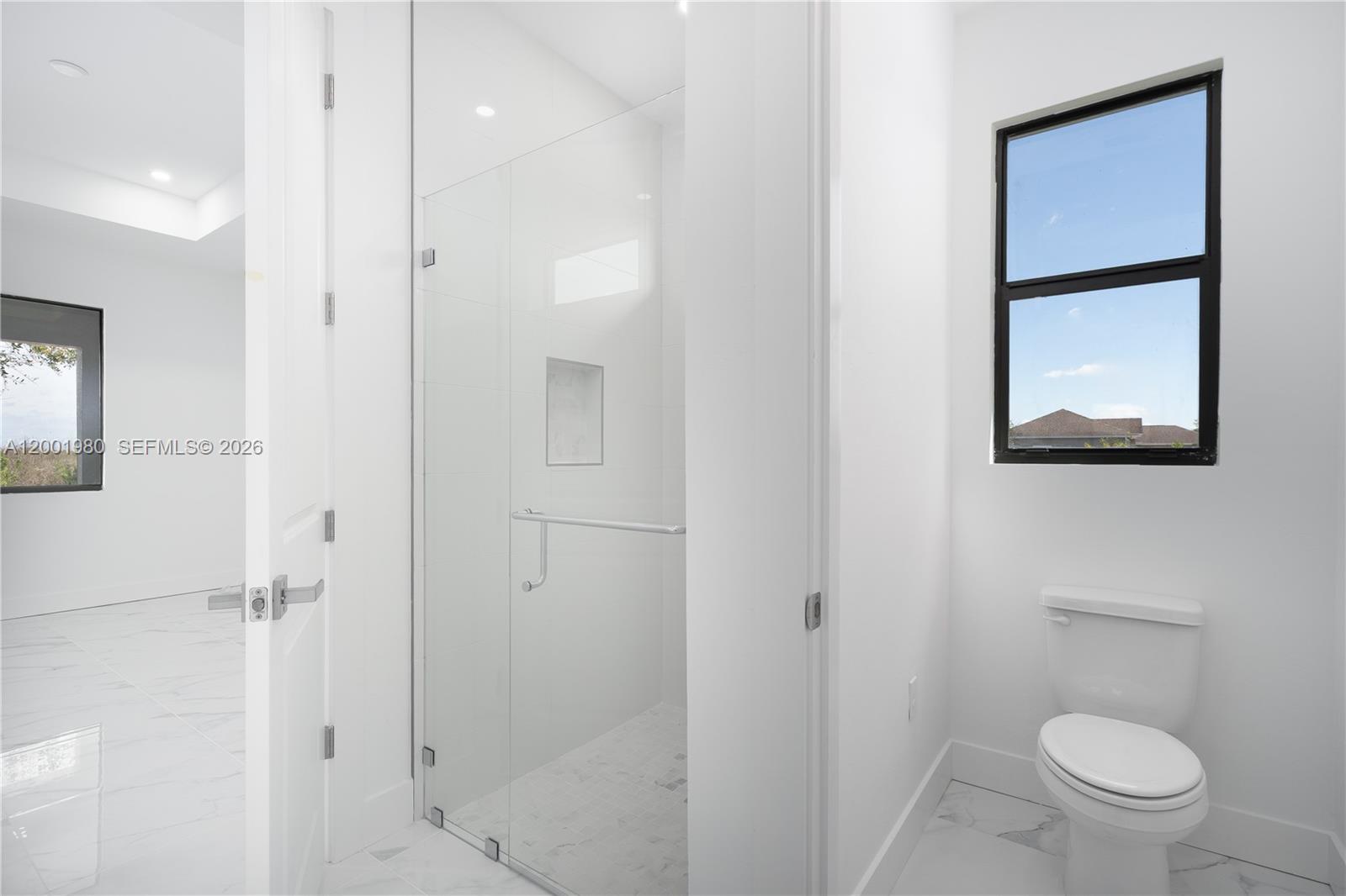 Mirror Lakes - Residential