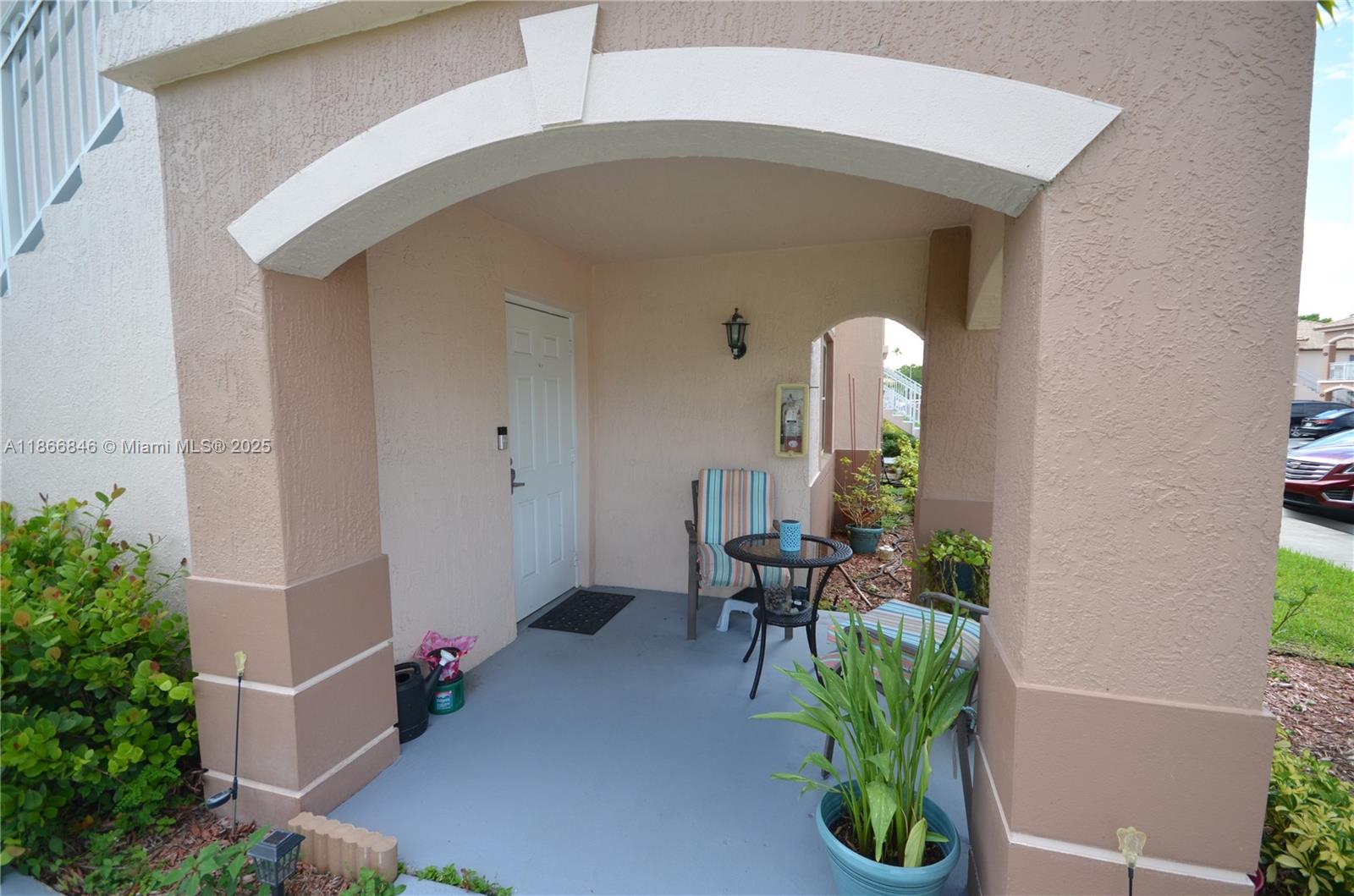 1270 SE 27th St 101